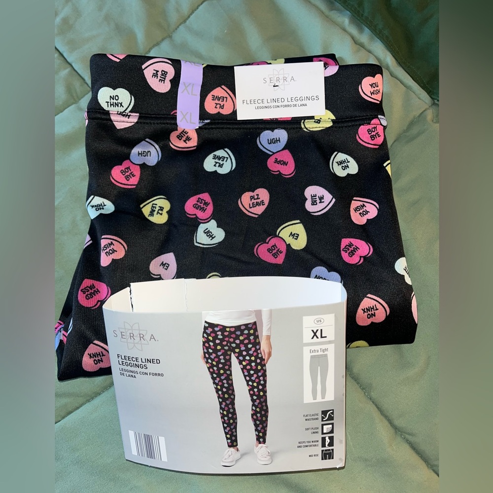 Serra Fleece Lined Leggings - Valentine’s Day Candy Hearts Size XL